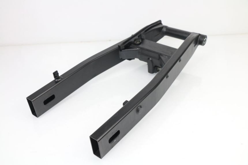 photo de BASCULANTE HONDA CB F CBF ABS 500 (2013 - 2015) - Primer plano técnico