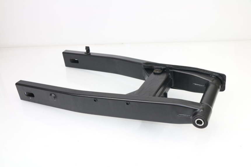 photo de BASCULANTE HONDA CB F CBF ABS 500 (2013 - 2015) - Estado de la superficie y material