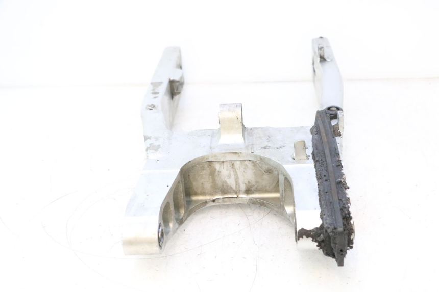 photo de BASCULANTE HONDA CB F HORNET 600 (2005 - 2006) - Características distintivas