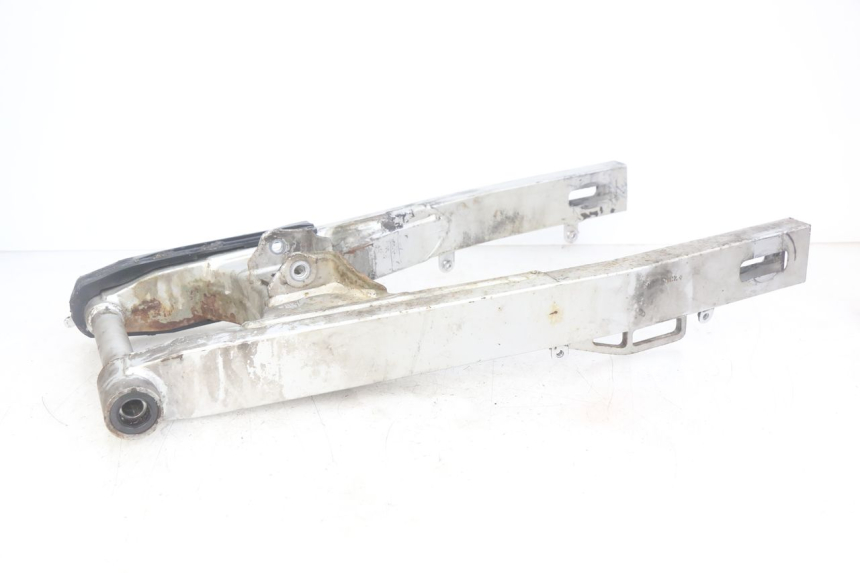 photo de BRAZO OSCILANTE HONDA CBR F SC25 1000 (1989 - 1992) - Estado de la superficie y material