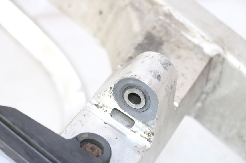 photo de BASCULANTE HONDA CBR RR FIREBLADE 900 (1992 - 1994) - Primer plano técnico