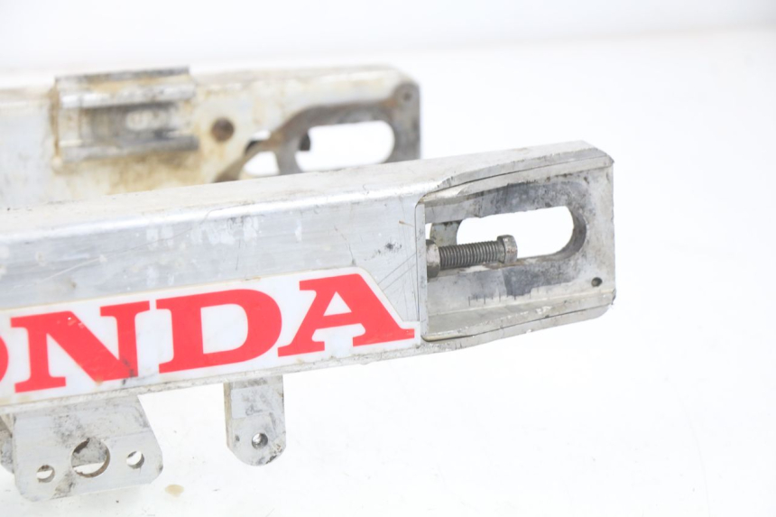 photo de BASCULANTE HONDA CR 125 (1989 - 1991) - Estado de la superficie y material