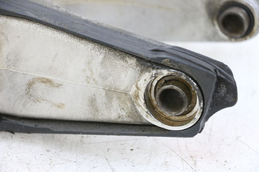 photo de BASCULANTE HONDA CRF R 250 (2020 - 2021) - Primer plano de alta resolución