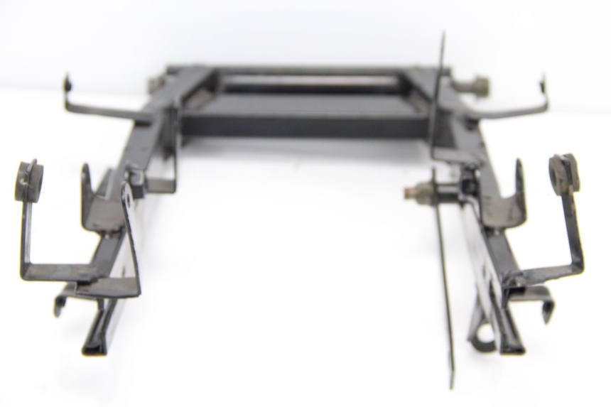 photo de BASCULANTE RIDE E1 1 (2014 - 2022) - Detalles de los puntos de fijación