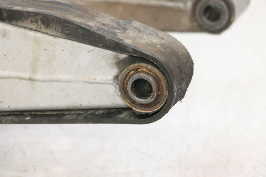 photo de BASCULANTE APRILIA ETX 125 (1998 - 2002) - Perfil de la pieza de repuesto