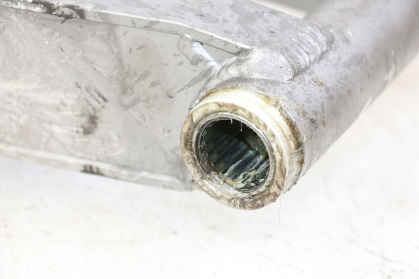 photo de BASCULANTE YAMAHA FJ 36Y 1100 (1984 - 1985) - Zoom sobre los componentes