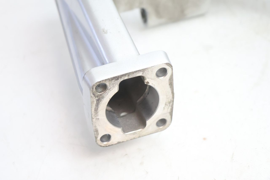 photo de BASCULANTE YAMAHA FJR 1300 (2001 - 2005) - Estado de la superficie y material
