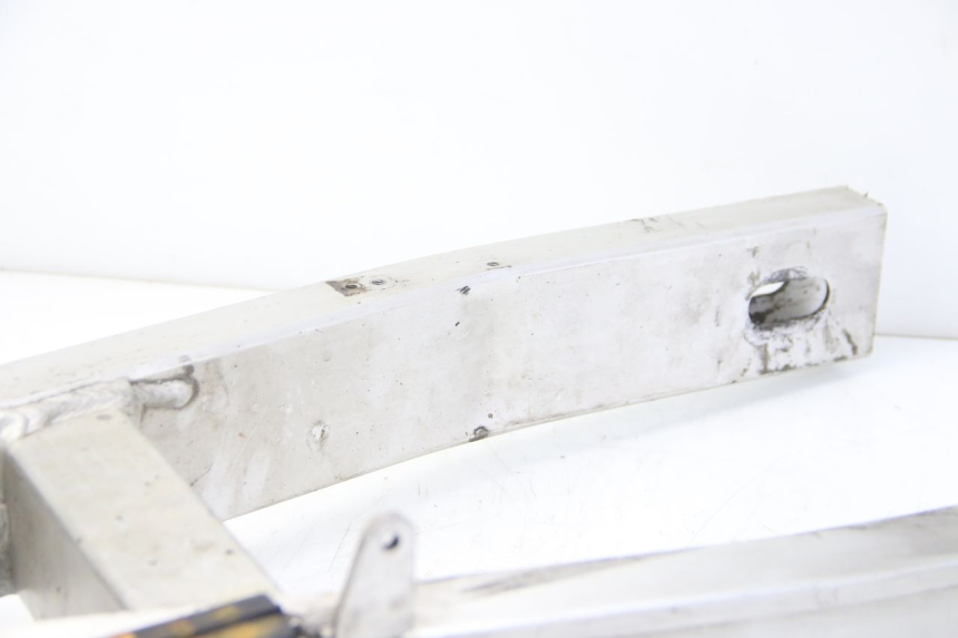 photo de BRAZO OSCILANTE YAMAHA FZS FAZER 600 (2001 - 2003) - Otra perspectiva