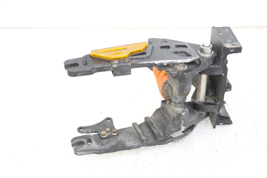 photo de BRAZO OSCILANTE KUKIRIN G2 MASTER 1 - Detalles de los puntos de fijación