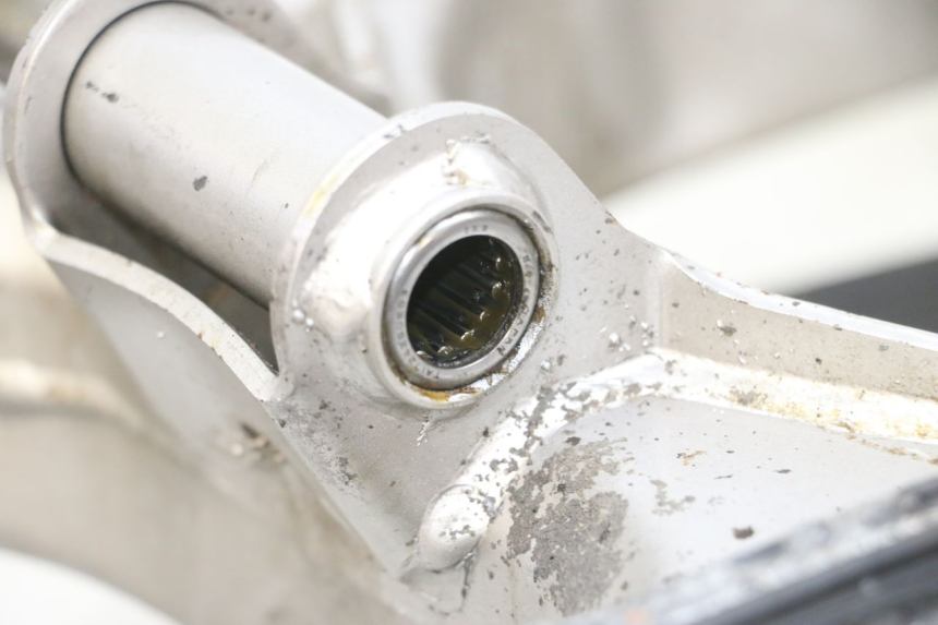 photo de BASCULANTE SUZUKI GSF N BANDIT 600 (1996 - 1999) - Primer plano técnico