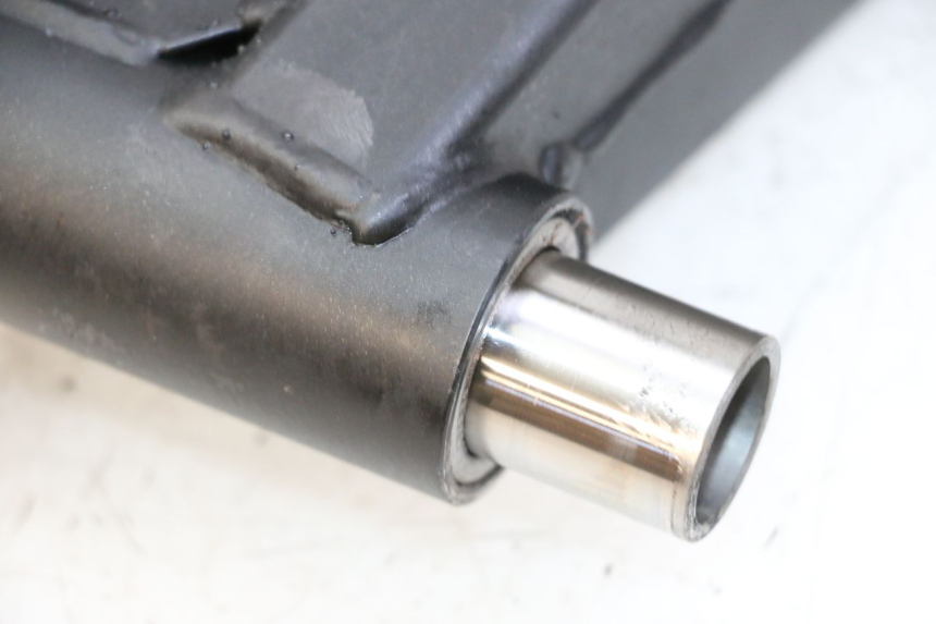 photo de BASCULANTE SUZUKI GSR 750 (2011 - 2017) - Vista general del producto