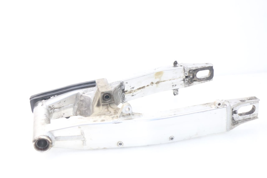 photo de BASCULANTE SUZUKI GSX-R GSXR 600 (2001 - 2003) - Detalles de los puntos de fijación