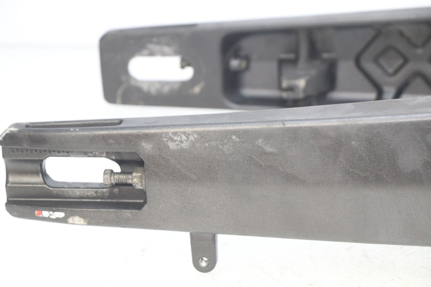 photo de BRAZO OSCILANTE HONDA INTEGRA NC D 750 (2016 - 2018) - Primer plano técnico