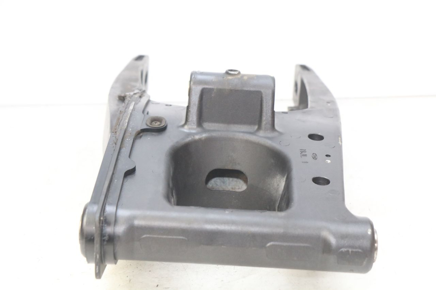 photo de BRAZO OSCILANTE HONDA INTEGRA NC D 750 (2016 - 2018) - Detalles de los puntos de fijación