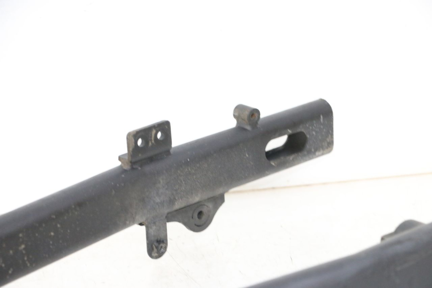 photo de BASCULANTE KEEWAY K-LIGHT KLIGHT 125 (2018 - 2025) - Detalles de los puntos de fijación