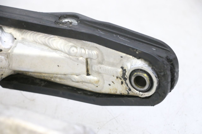 photo de BASCULANTE KAWASAKI KX 85 (2014 - 2021) - Zoom sobre los componentes