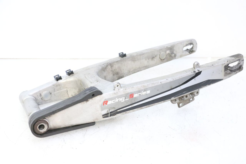 photo de BASCULANTE RIEJU MRT 50 (2018 - 2021) - Primer plano de alta resolución