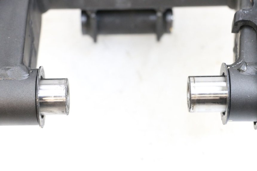 photo de BASCULANTE KAWASAKI NINJA 400 (2018 - 2023) - Detalles de los puntos de fijación