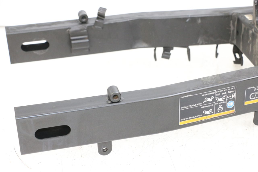 photo de BASCULANTE KAWASAKI NINJA 400 (2018 - 2023) - Marcados y referencias originales