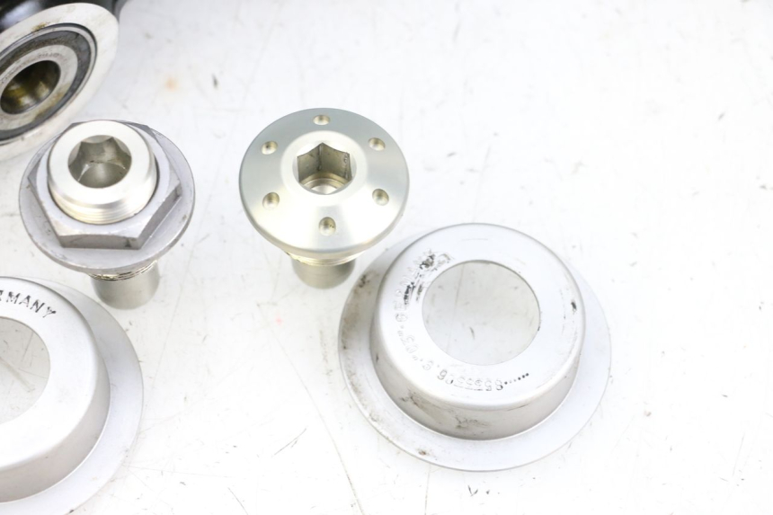 photo de BASCULANTE BMW R GS 1250 (2021 - 2024) - Zoom sobre los componentes