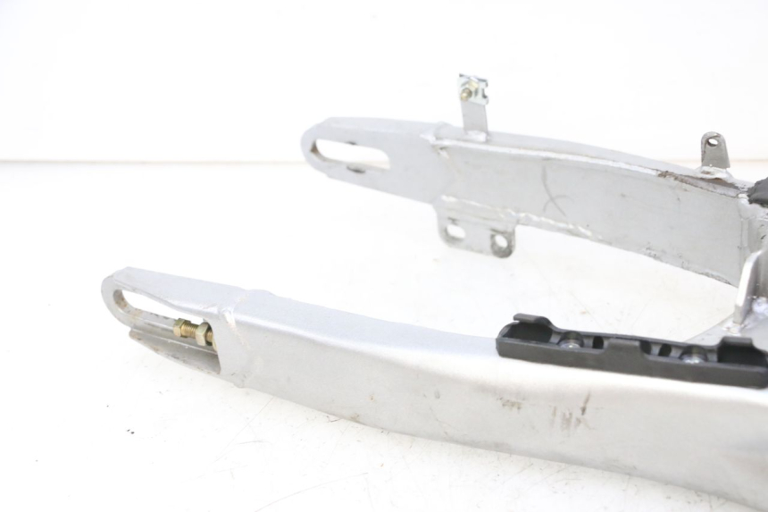 photo de BRAZO OSCILANTE APOLLO RFZ 150 - Primer plano técnico