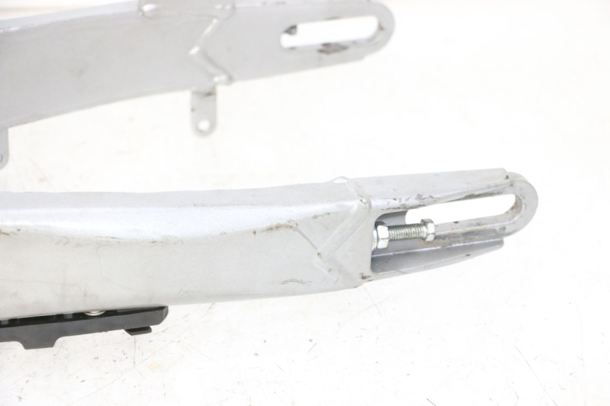 photo de BRAZO OSCILANTE APOLLO RFZ 125 - Características distintivas