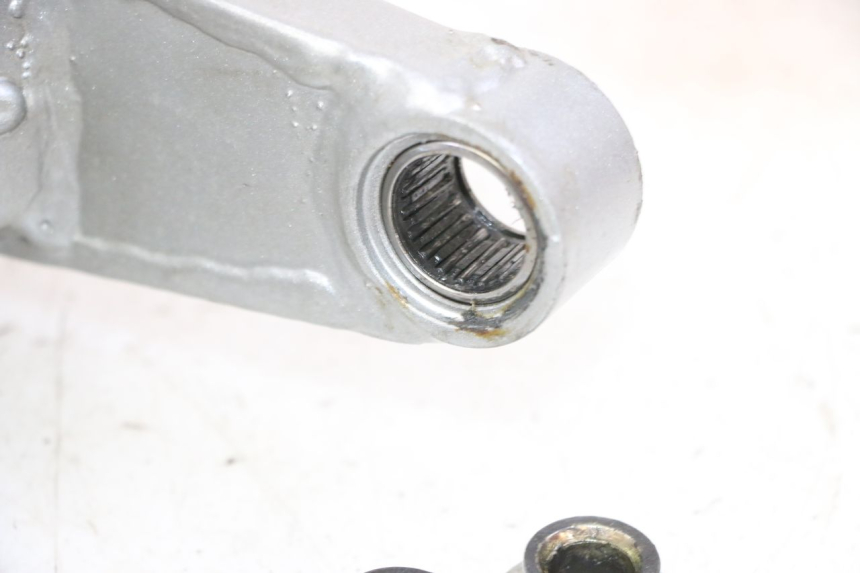 photo de BRAZO OSCILANTE APOLLO RFZ 125 - Primer plano técnico