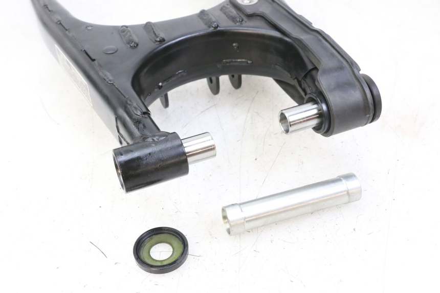 photo de BASCULANTE ROYAL ENFIELD SCRAM 411 (2022 - 2024) - Otra perspectiva