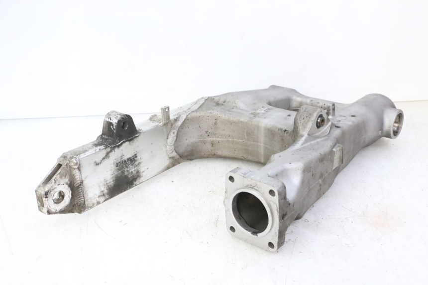 photo de BASCULANTE HONDA ST PAN EUROPEAN 1300 (2002 - 2013) - Detalles de los puntos de fijación