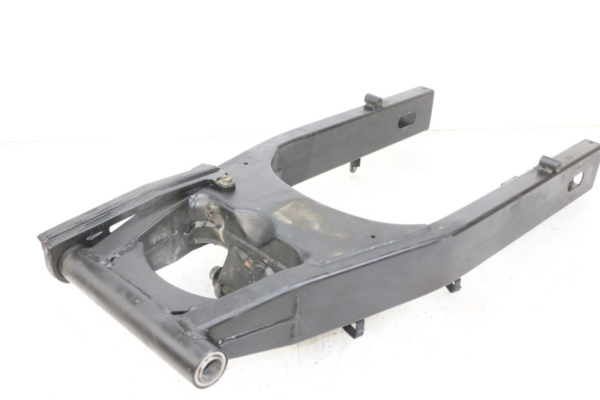 photo de BRAZO OSCILANTE SUZUKI GSX F GSXF 650 (2007 - 2015) - Detalles de los puntos de fijación