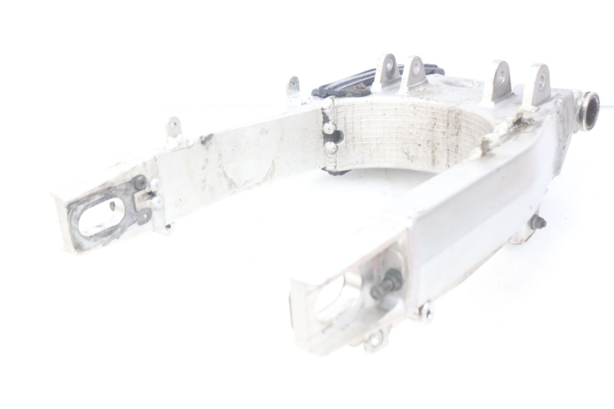 photo de BRAZO OSCILANTE SUZUKI TLS TL S 1000 (1997 - 2001) - Otra perspectiva