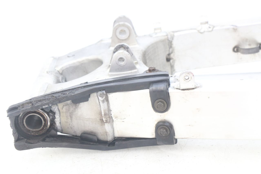 photo de BRAZO OSCILANTE SUZUKI TLS TL S 1000 (1997 - 2001) - Estado de la superficie y material