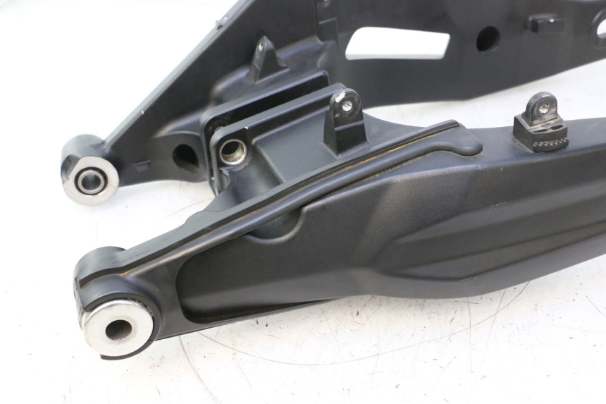 photo de BASCULANTE YAMAHA TRACER 7 700 (2020 - 2024) - Primer plano de alta resolución