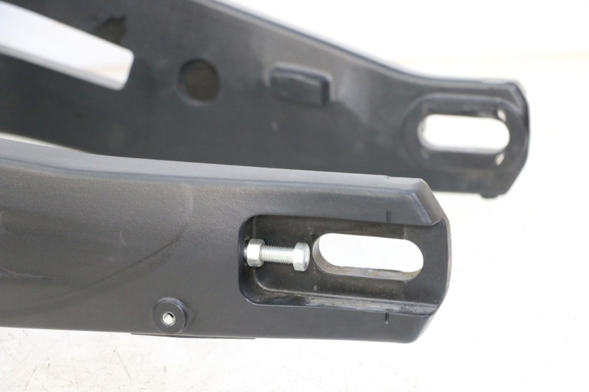photo de BASCULANTE YAMAHA TRACER 7 700 (2020 - 2024) - Enfoque en la estructura