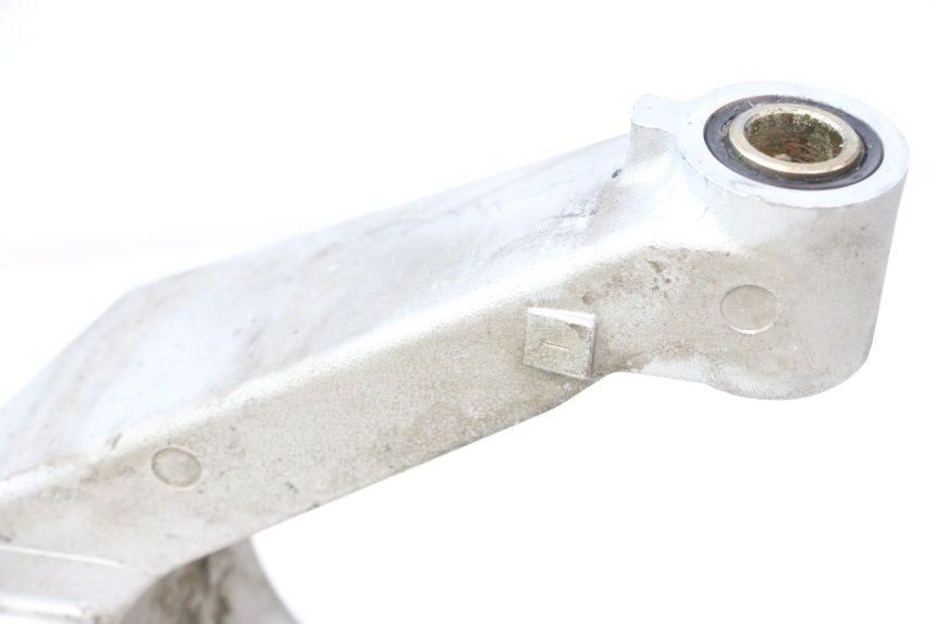 photo de BRAZO OSCILANTE HONDA VFR FI RC46 800 (1998 - 2001) - Características distintivas