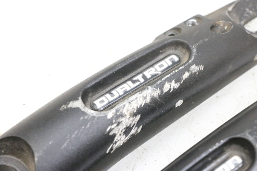 photo de BRAZO OSCILANTE DUALTRON VICTOR LIMITED 1 - Detalles de los puntos de fijación