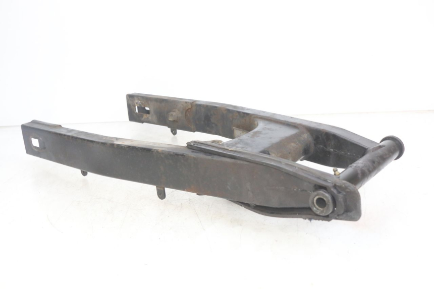 photo de BRAZO OSCILANTE DAELIM VJ ROADWIN FI 125 (2008 - 2017) - Detalles de los puntos de fijación