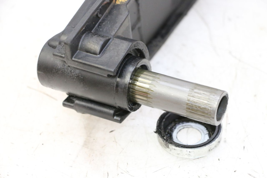 photo de BASCULANTE YAMAHA XJ6 ABS 600 (2008 - 2016) - Primer plano técnico