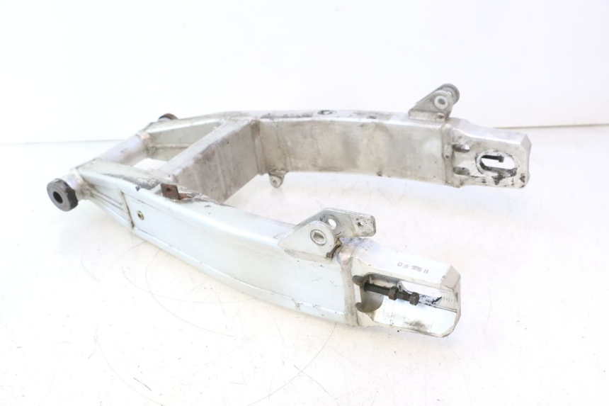 photo de BASCULANTE YAMAHA XJR 1300 (1998 - 2002) - Características distintivas