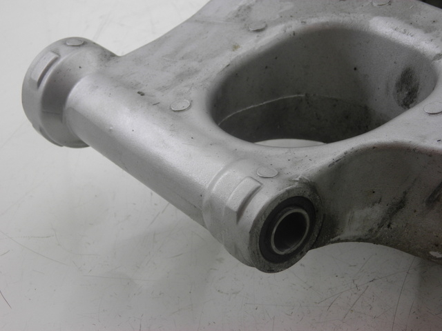 photo de BASCULANTE YAMAHA FJR 1300 (2004 - 2005) - Primer plano técnico