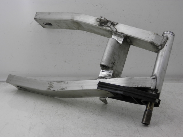 photo de BASCULANTE YAMAHA FZS FAZER 600 (1998 - 2001) - Detalles de los puntos de fijación