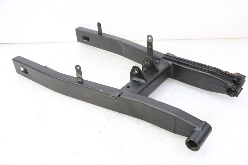 photo de BASCULANTE YAMAHA XJ6 600 (2008 - 2016) - Detalles de los puntos de fijación