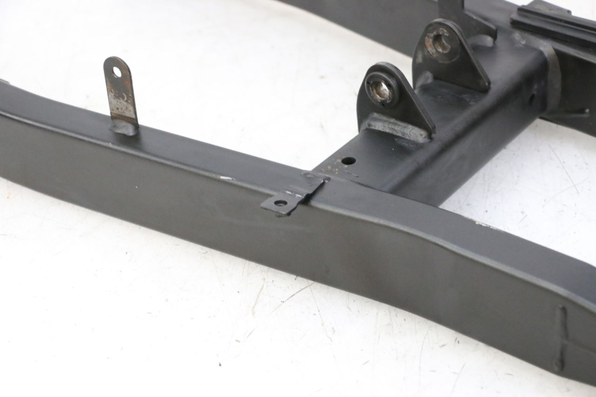 photo de BASCULANTE YAMAHA XJ6 600 (2008 - 2016) - Estado de la superficie y material