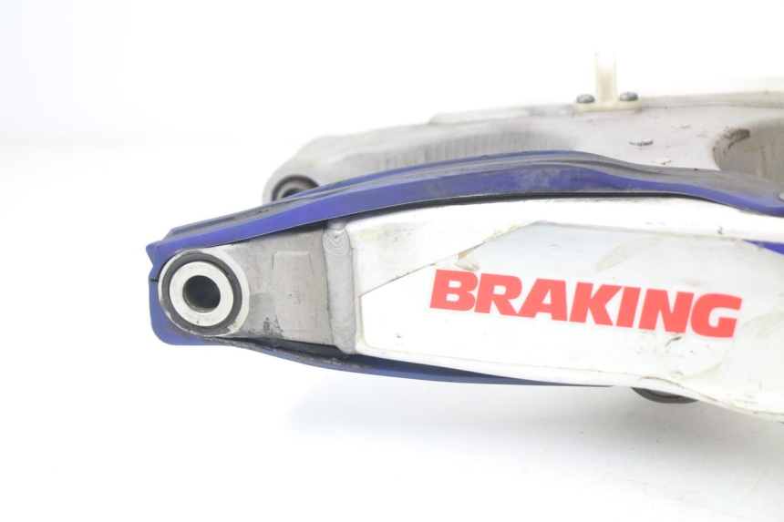 photo de BASCULANTE YAMAHA YZF YZ-F 450 (2018 - 2021) - Estado de la superficie y material