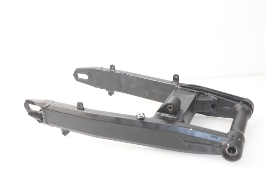 photo de BASCULANTE KAWASAKI Z Z900 900 (2017 - 2019) - Detalles de los puntos de fijación