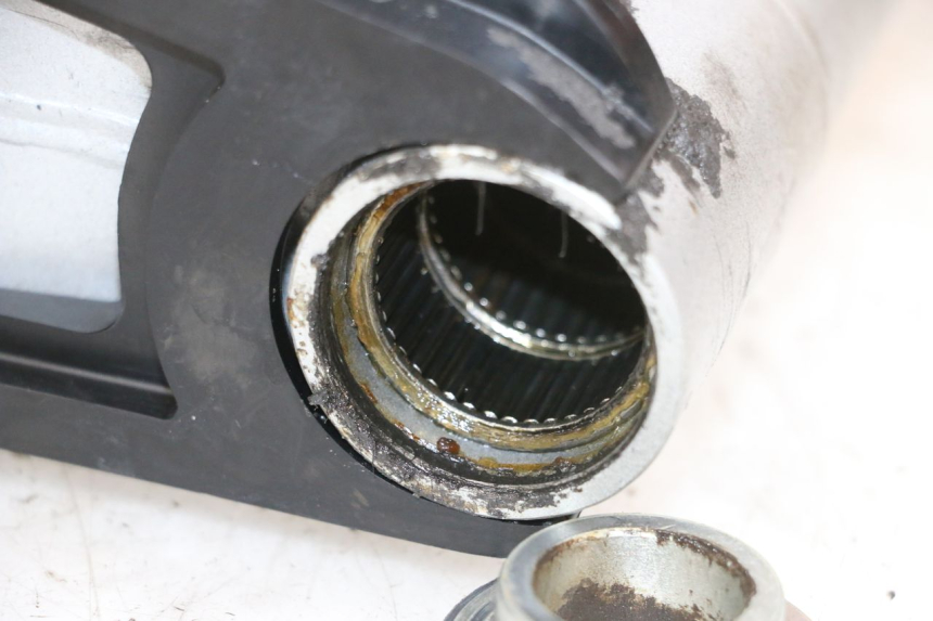 photo de BASCULANTE KAWASAKI ZR 7 750 (1999 - 2004) - Detalle de la pieza