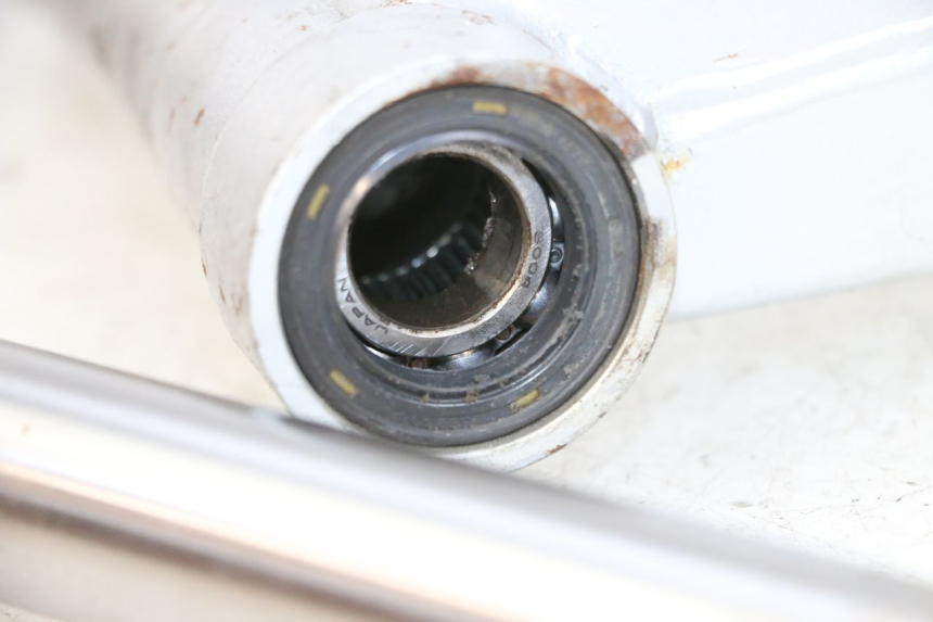 photo de BASCULANTE KAWASAKI ZR 7 750 (1999 - 2004) - Zoom estado de uso