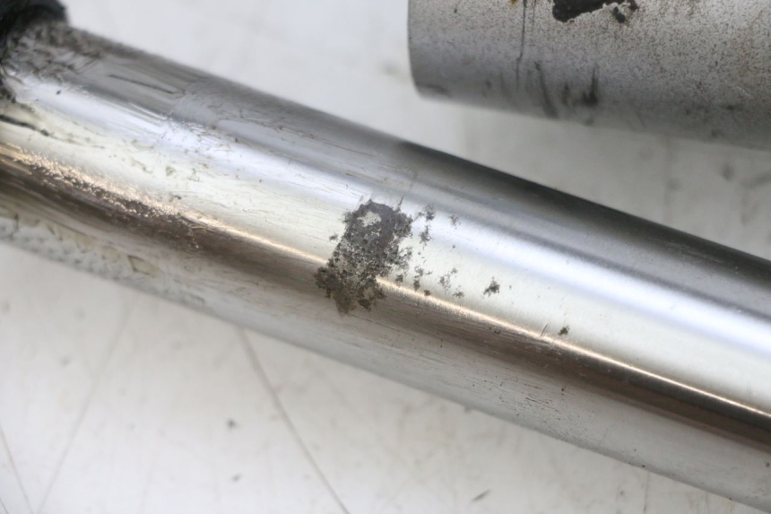 photo de BASCULANTE KAWASAKI ZR 7 750 (1999 - 2004) - Primer plano técnico