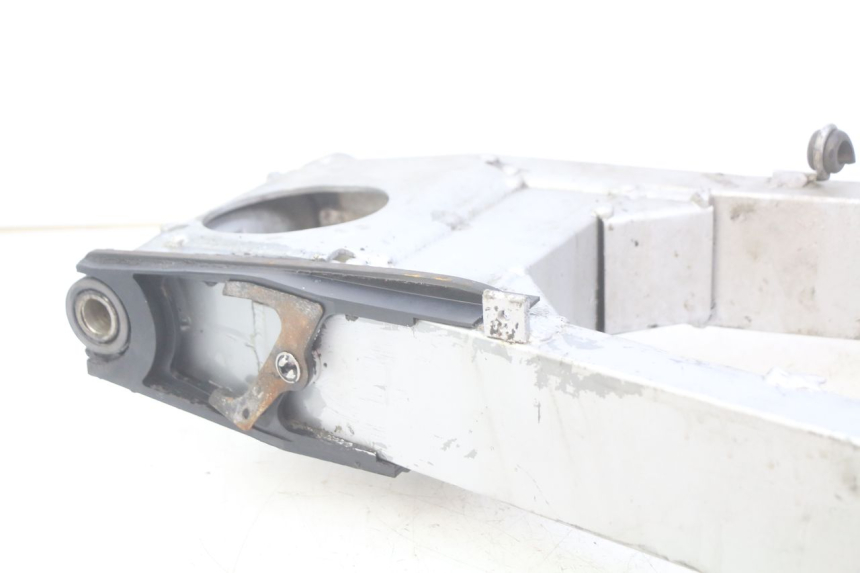photo de BRAZO OSCILANTE KAWASAKI ZX-6R ZX6R 600 (1995 - 1997) - Estado de la superficie y material