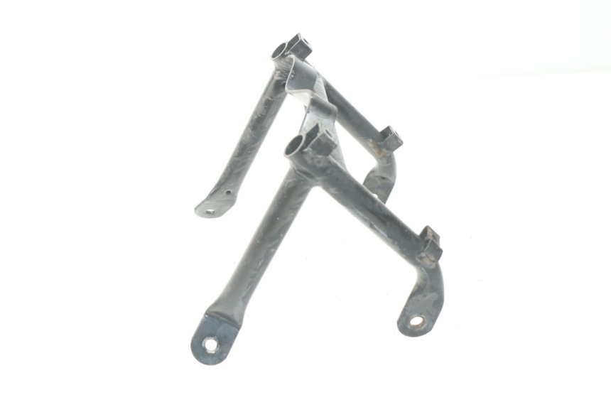 photo de BUMPER ADLY RS SUPERSONIC 50 (2005 - 2010) - Detalles de los puntos de fijación